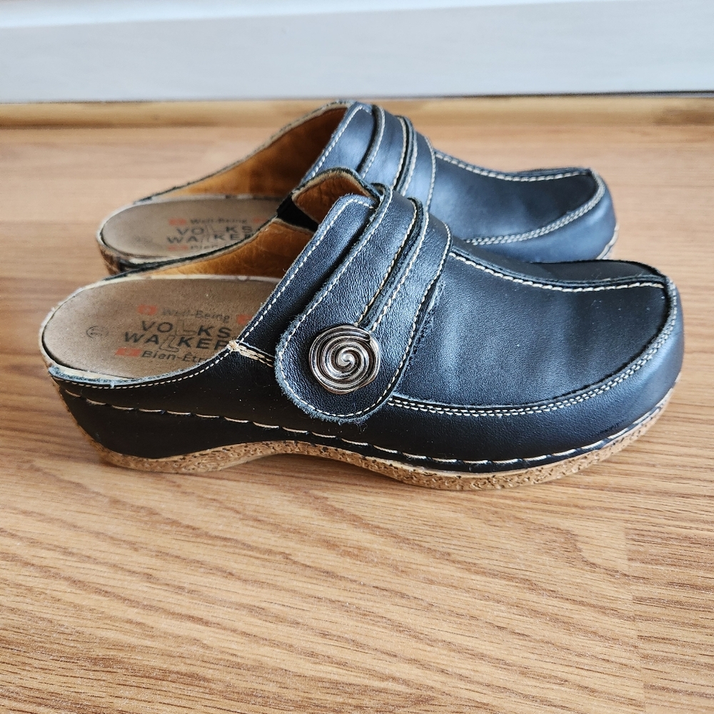 Volks Walkers Leather Clogs Size 37